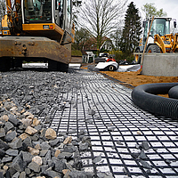 Gravel and earth on Basetrac® Duo-C geocomposite