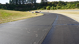 Laying HaTelit XP for robust road surfaces