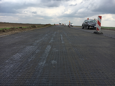 Detailed view of a HUESKER geogrid for base course reinforcement and earth structuresDetailed view of a HUESKER geogrid for base course reinforcement and earth structures